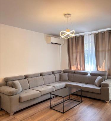 Tirana Apartamento | Alvaros Apartment