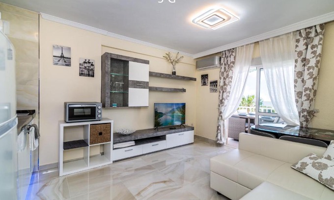 Benalmadena Costa Apartamento | Always Happy 1 BDR 6G and 5G Puerto Marina views