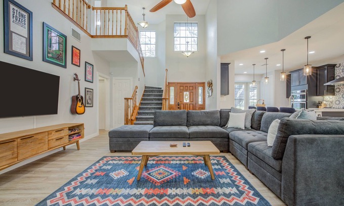 Gracywoods Casa | Always Indigo: Space and comfort in N Austin