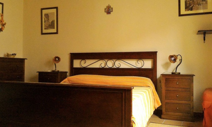 Randazzo Apartamento | HOTEL HOUSE AZALEA - MINI-APARTAMENTO AZALEA 2