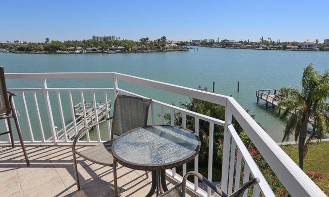 Treasure Island Casa | Amadeus 10