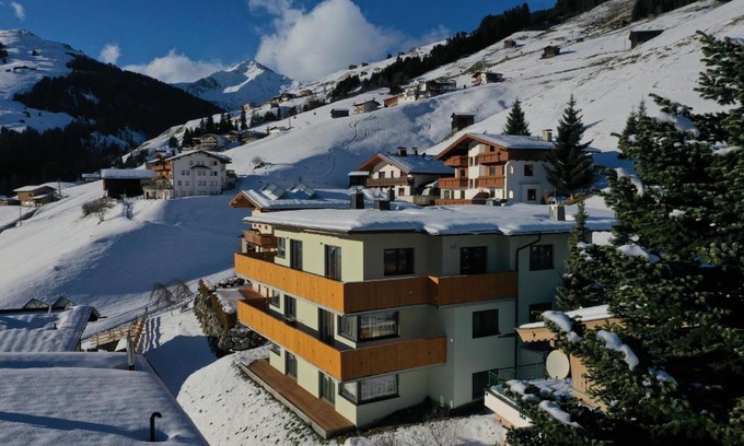 Tux Casa | Amalia Haus