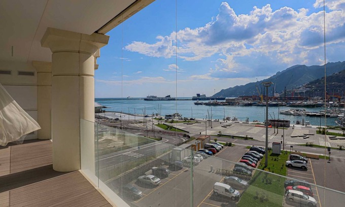 Salerno Apartamento | Amami al Crescent in Salerno