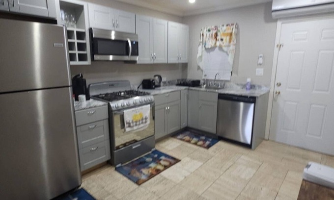 Belair Estates Apartamento | Amani Island Homes & Apts Peaceful 2 Bedroom 1 Bath - Unit 2