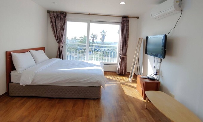 Pyoseon Casa | Amante Pension