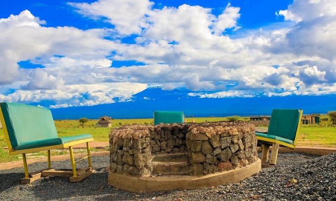 Amboseli Cabina | Amanya 2 Rooms Girraffe Family Tent