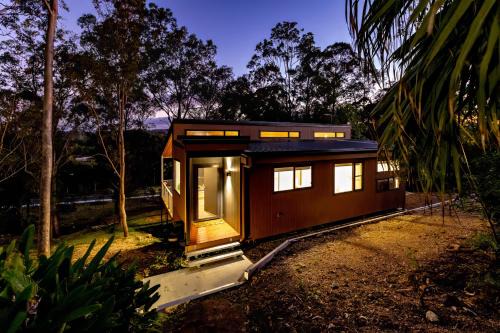 Eatons Hill Casa | Amara Grove Brisbane Cottage - Come Home to Calm