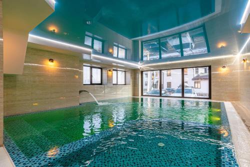 Bukovel Complejo | Amarena SPA Hotel - Breakfast included in the price Spa Swimming pool Sauna Hammam Jacuzzi Restaurant inexpensive and delicious food Parking area Barbecue 400 m to Bukovel Lift 1 room and cottages