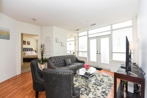 Downtown Mississauga Apartamento | Amazing 2BR & 2BTH - Near Square One Mall