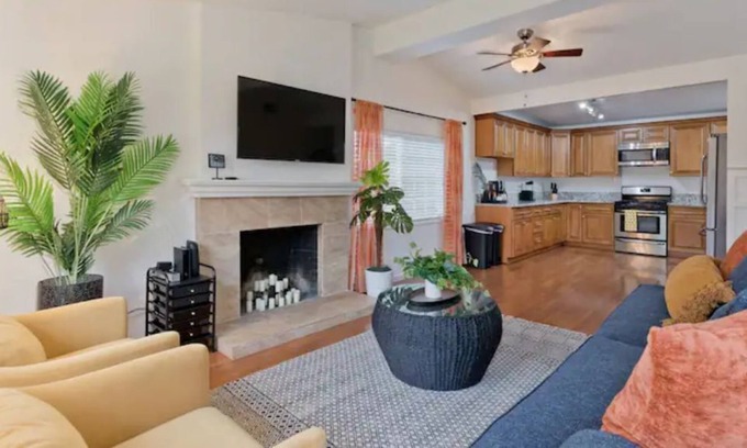 Serra Mesa Casa | Amazing 3d/2ba Home, Close to All SD Has to Offer!