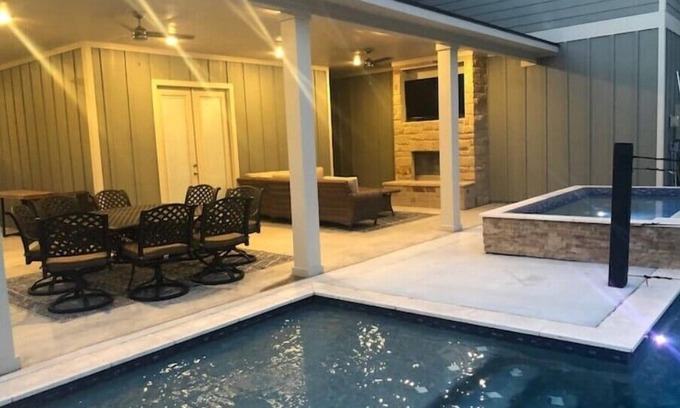 Redmond Terrace Casa | Amazing 5/5! Pool & Hot Tub!