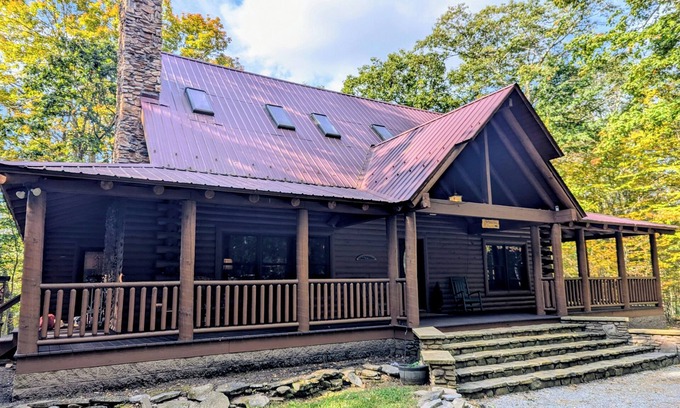 Slaty Fork Cabina | Amazing 5-bedroom cabin only 5 miles from Snowshoe Village