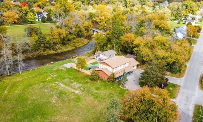 Frankford Casa | Amazing 5 bedroom, close to Batawa Ski hill