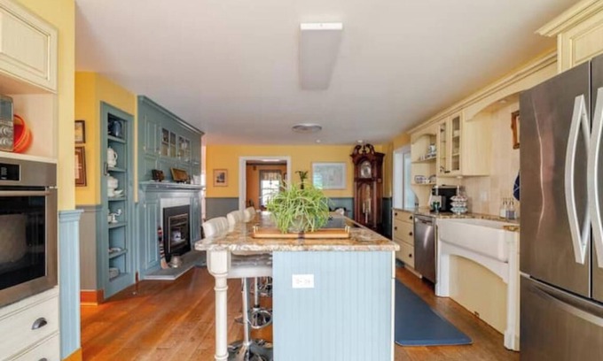 Mansfield Center Casa | Amazing 5-bedroom house in Mansfield