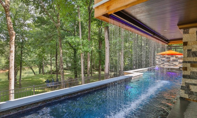Sandy Springs Casa | Amazing 6 BR riverfront home with resort style amenities