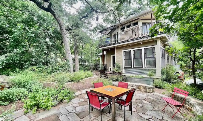 Hyde Park Casa | Amazing and Unique Spacious 3bd in Hyde Park