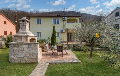 Porozina Apartamento | Amazing Apartment In Porozina With Wifi