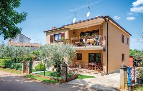 Babici Apartamento | Amazing Apartment In Umag With Wifi