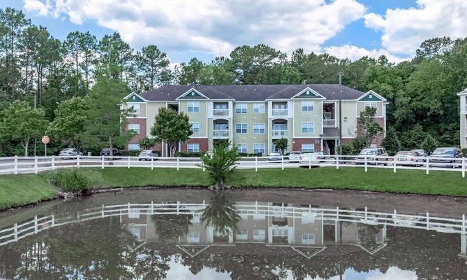 Ladson Apartamento | Amazing apartment on 3rd floor close to everything
