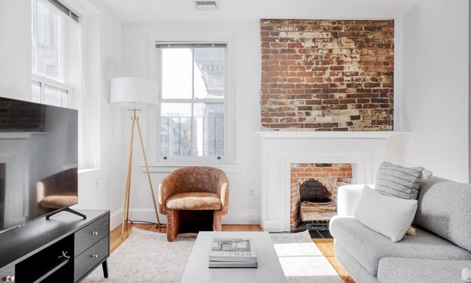 Beacon Hill Apartamento | Amazing Beacon Hill 2BR w/ W/D, nr Boston Common, by Blueground