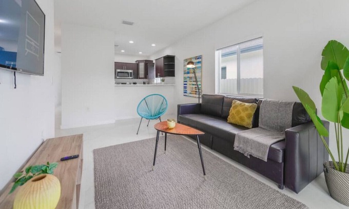 West Little River Casa | Amazing Brand New 3/2 House With Parking
