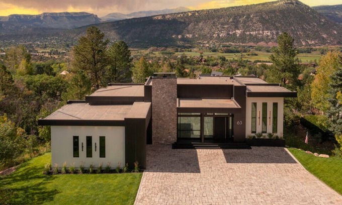 Durango Casa | Amazing Brand New Luxury Home - Pool, Hot tub, Views - 30+ day