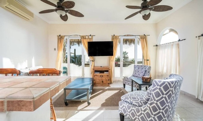 La Ventana Villa | Amazing Casita with 1BR/1BA W/Beach & Pool