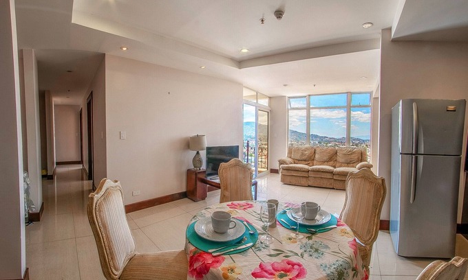 Mata Redonda Condominio | Increíbles amaneceres y puestas de sol que puedes ver desde la cama. Céntrico