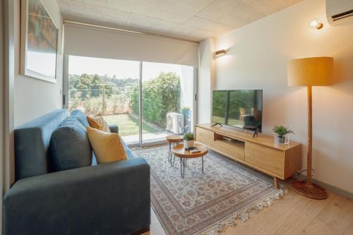 Vila Nova de Gaia Apartamento | Amazing Design With Garden & Pool by Vacationy