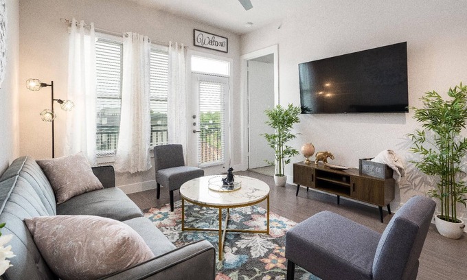 King William Apartamento | Amazing Downtown 2 BR*️RiverWalk*Alamo*WIFI|Pool|Gym