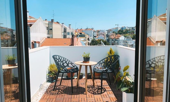 Alcantara Apartamento | Amazing Duplex with a View Belem