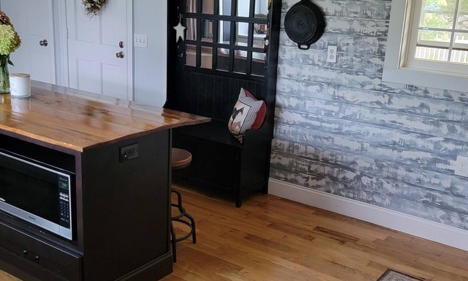 Montville Otro | Amazing entertainment home
