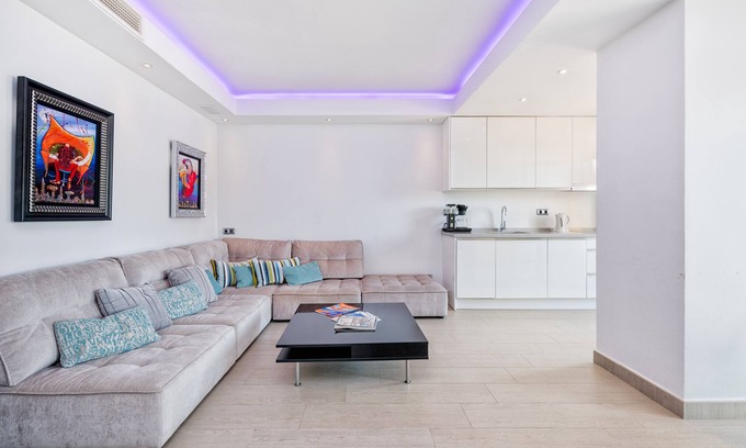 Cabopino Apartamento | Amazing First Line Beach in Cabopino Marina by Costarentals - M42