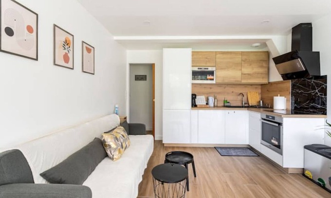 Orsay Casa | Amazing flat, Paris suburb, near Versailles ,Orly