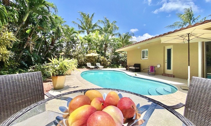 Imperial Point Casa | Amazing Fort Lauderdale 2BD/2BT+Den with Heated Pool, Close to the Beach!