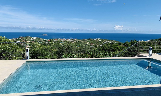 Grand Cul-de-Sac Villa | PREGUNTE POR LAS TARIFAS DE VERANO! Amplio y cómodo, tranquilo y privado, vista increíble!