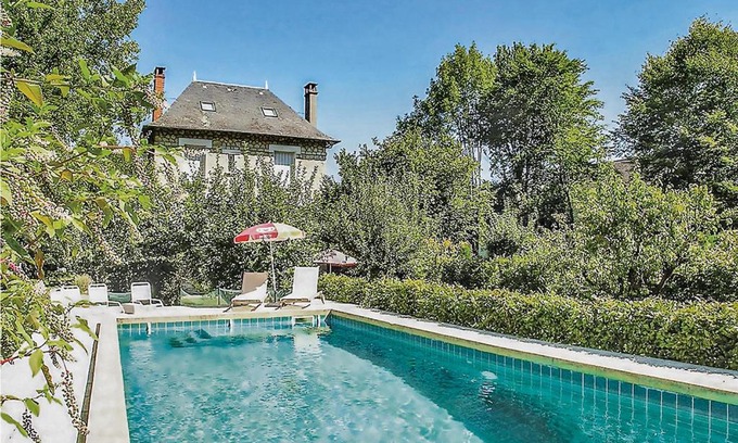 Terrasson-la-Villedieu Casa | Amazing Home In Terrasson-Lavilledieu