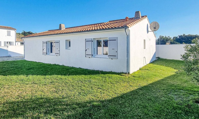 Les Portes-en-Re Casa | Amazing home in Les Portes-en-Ré