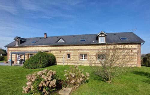 Saint-Aubin-Routot Casa | Amazing Home In Saint-Aubin-Routot