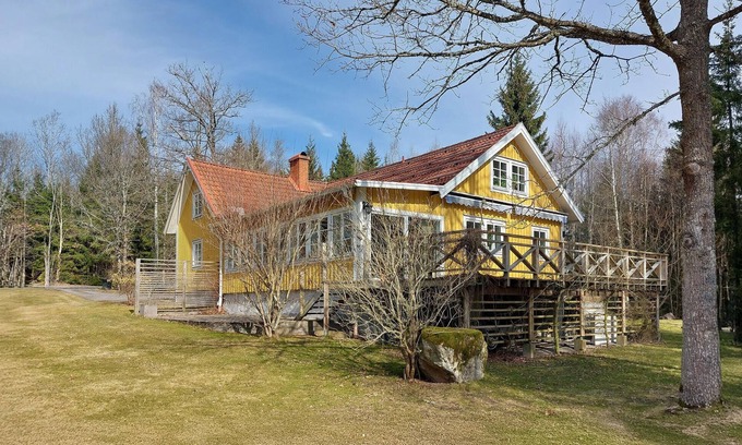 Or Casa | Amazing home in ör with WiFi