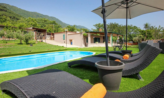 Avella Casa | Increíble casa en Avella