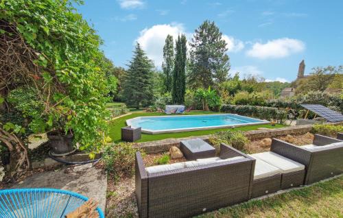 Bieujac Casa | Amazing Home In Bieujac