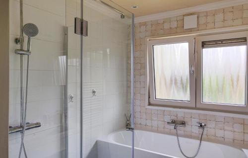 Dwingeloo Casa | Amazing Home In Dwingeloo With Wifi