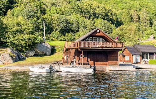 Farsund Casa | Amazing Home In Farsund With Wifi