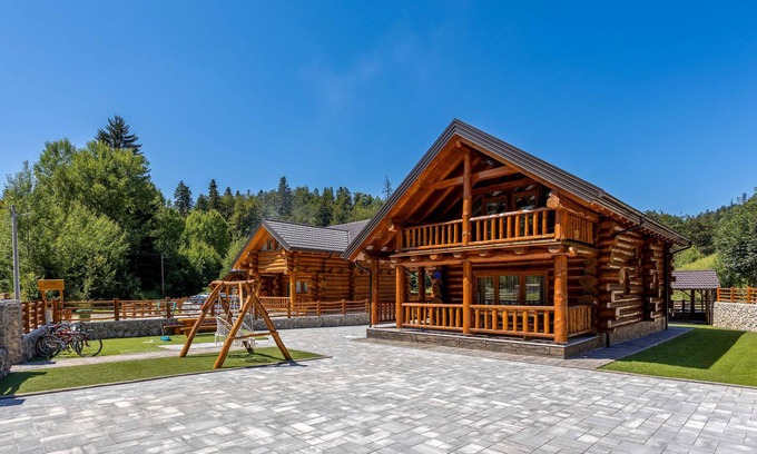 Sarsoni Casa | Increíble casa en Fuzine con sauna