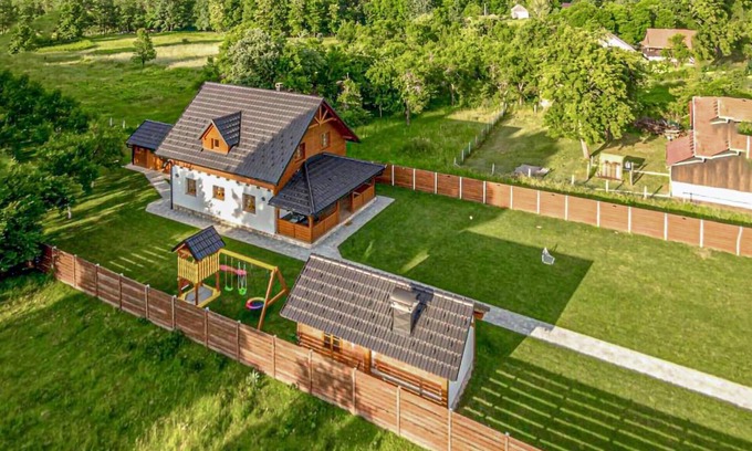 Gospic Casa | Preciosa casa en Gospic con cocina