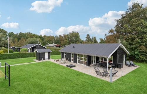 Hou Casa | Amazing Home In Hals With Kitchen