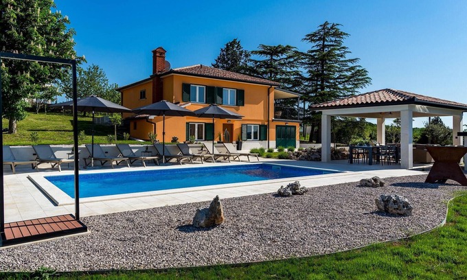 Rogocana Casa | Villa Calla Labin