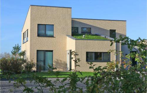 Lembruch Casa | Amazing Home In Lembruchdümmer See