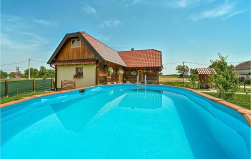 Vrbovec Casa | Amazing Home In Lonjica With Wifi